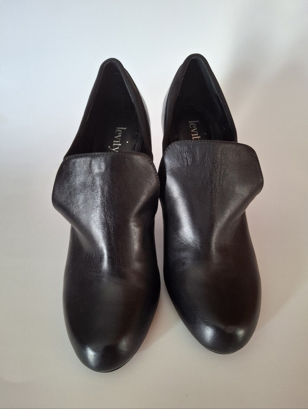 Levity Black Leather 3.8" Pumps 8.5M